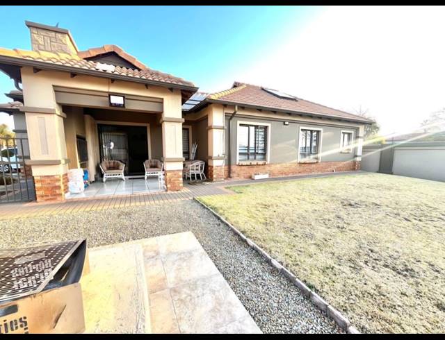 3 BEDROOM HOUSE FOR SALE IN SUNAIR PARK